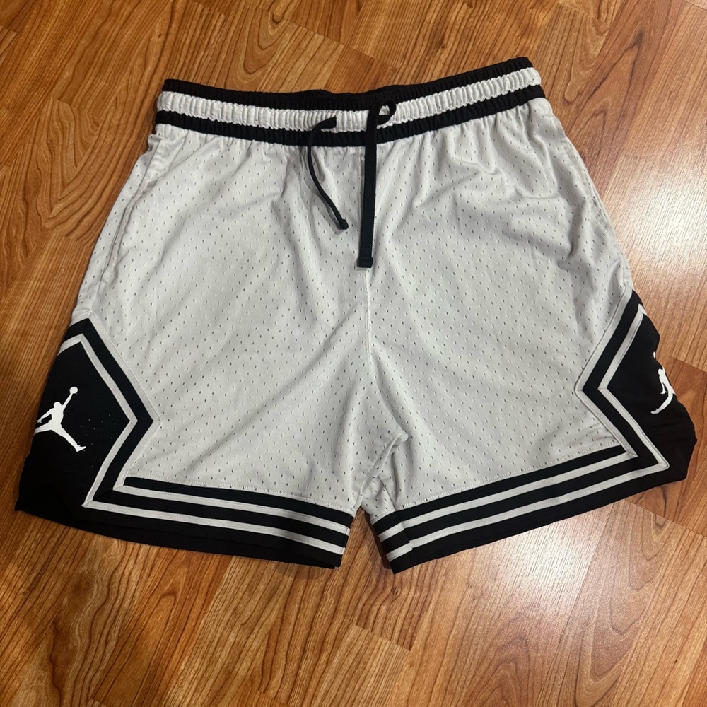 💥OPEN 2 OFFERS💥 Jordan Sport Men's Dri-FIT Mesh Diamond Shorts